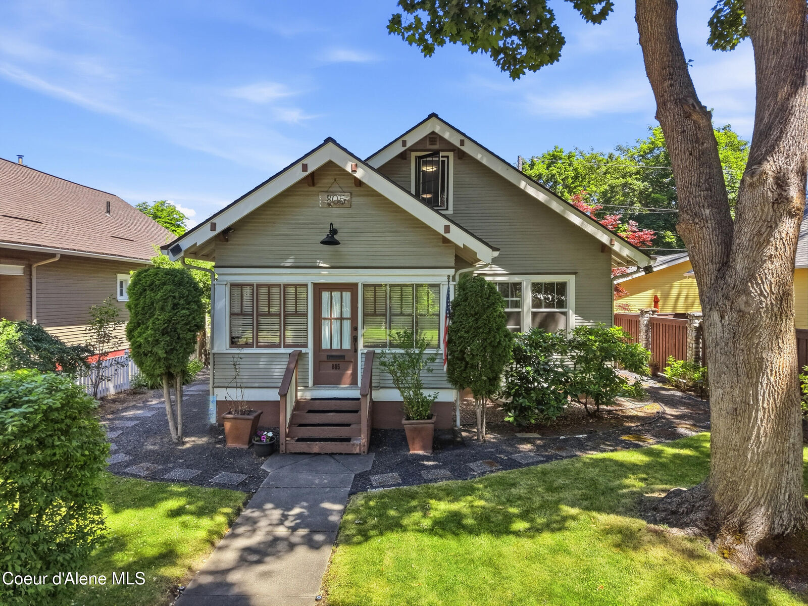 Property Photo:  805 E Montana Ave  ID 83814 