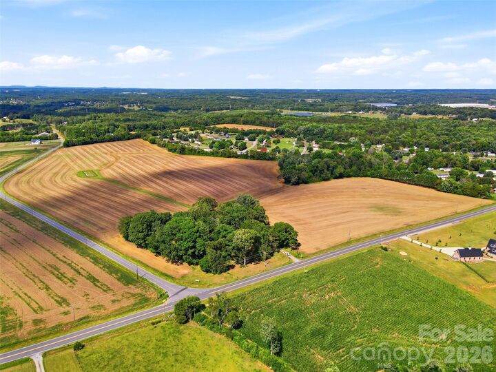 Property Photo:  4770 W Nc 10 Highway  NC 28658 