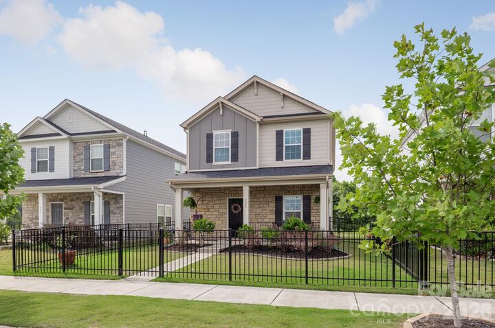 Property Photo:  525 Windage Way  NC 28134 
