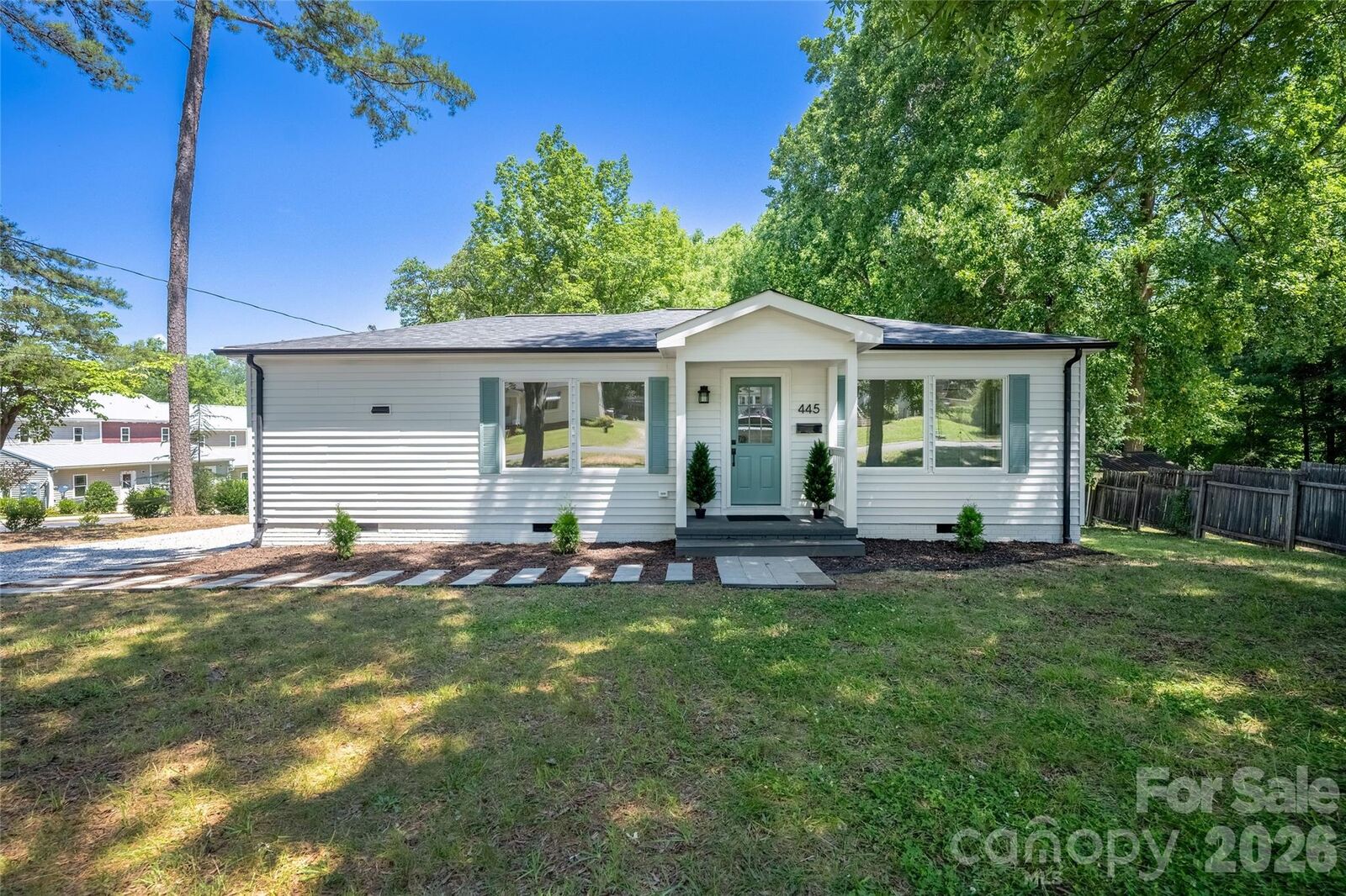 Property Photo:  445 Oakwood Avenue  NC 28115 