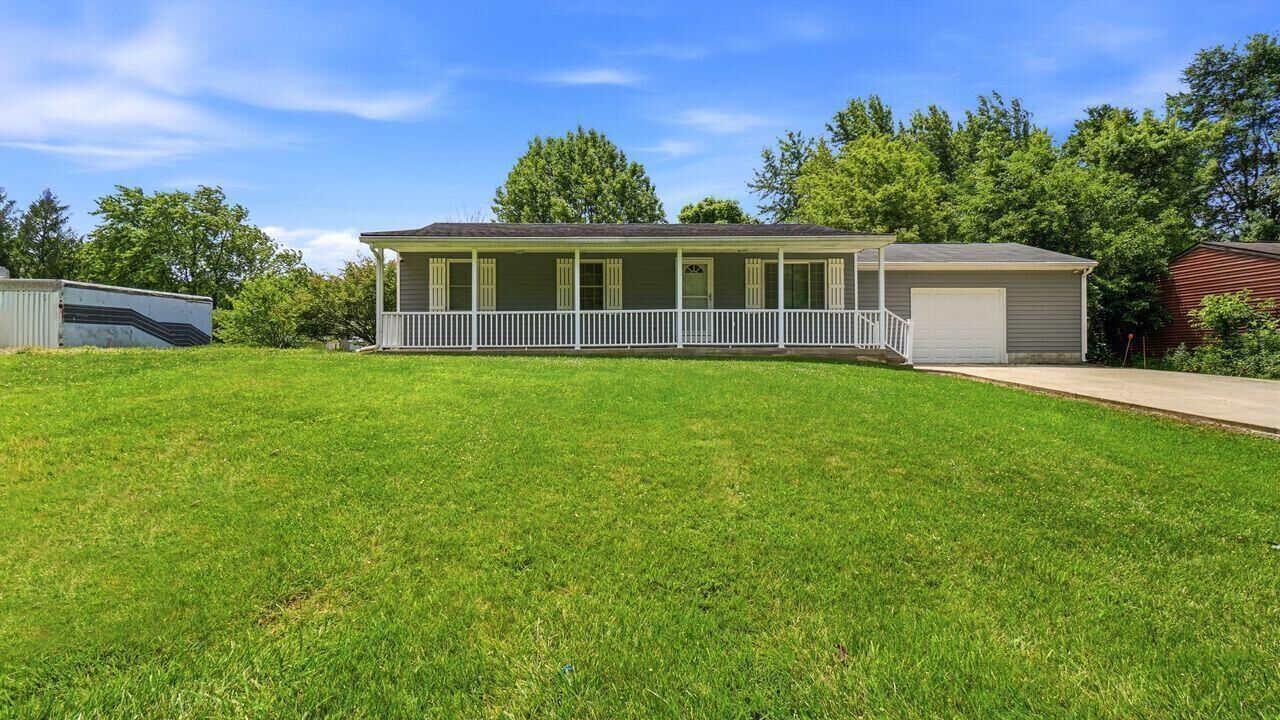 Property Photo:  4432 White Road  OH 43011 