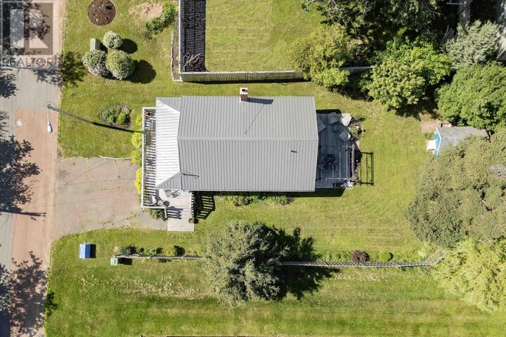 Property Photo:  40 Walton Street  NS B0K 1L0 