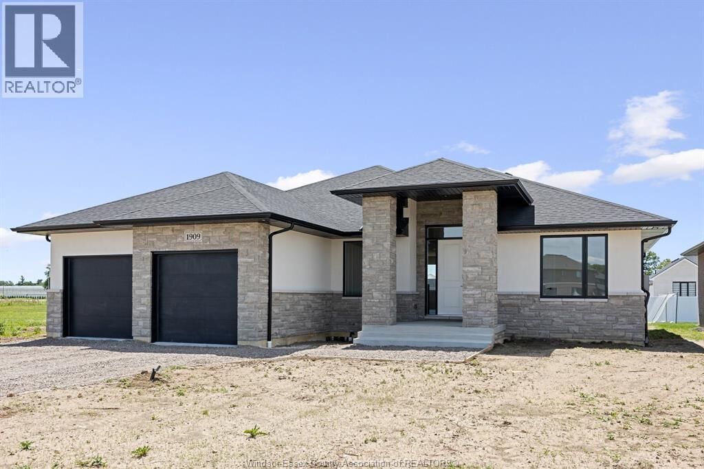 Property Photo:  1909 Sannita Avenue  ON N9Y 0G6 