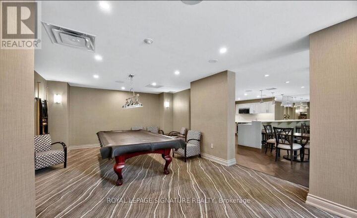 Property Photo:  7250 Yonge Street 1003  ON L4J 7X1 