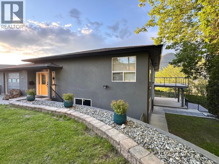 Property Photo: 1491 Pine Crescent BC V2C 2Z4