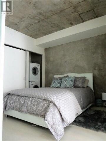 Property Photo:  111 Bathurst Street 1212  ON M5V 2R1 