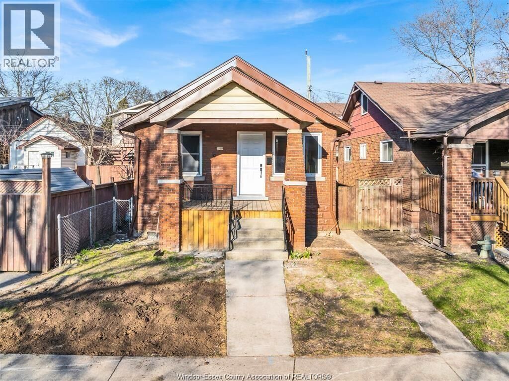 Property Photo:  1568 York Street  ON N8X 1W4 