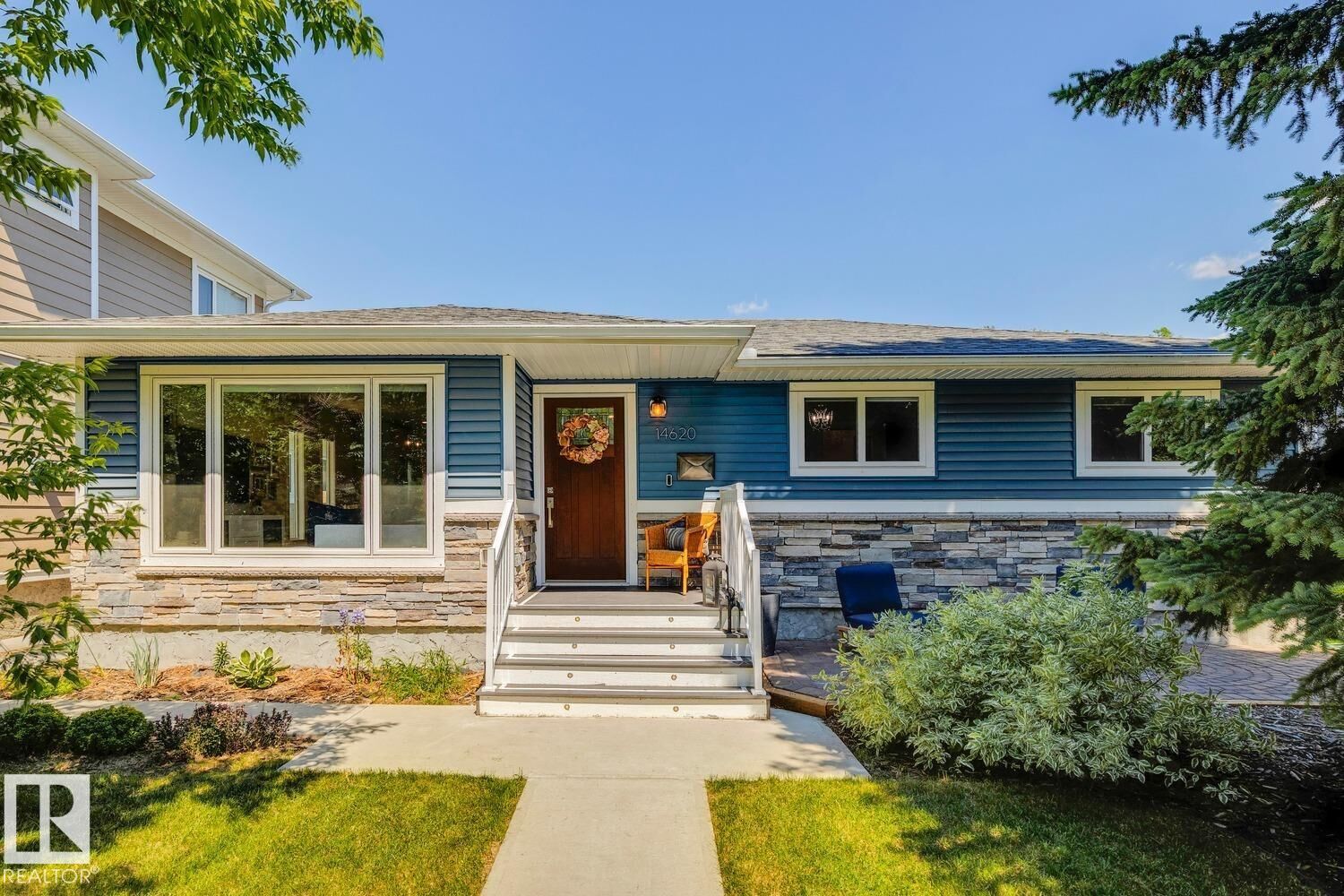 Property Photo:  14620 89 Avenue NW  AB T5R 4P5 
