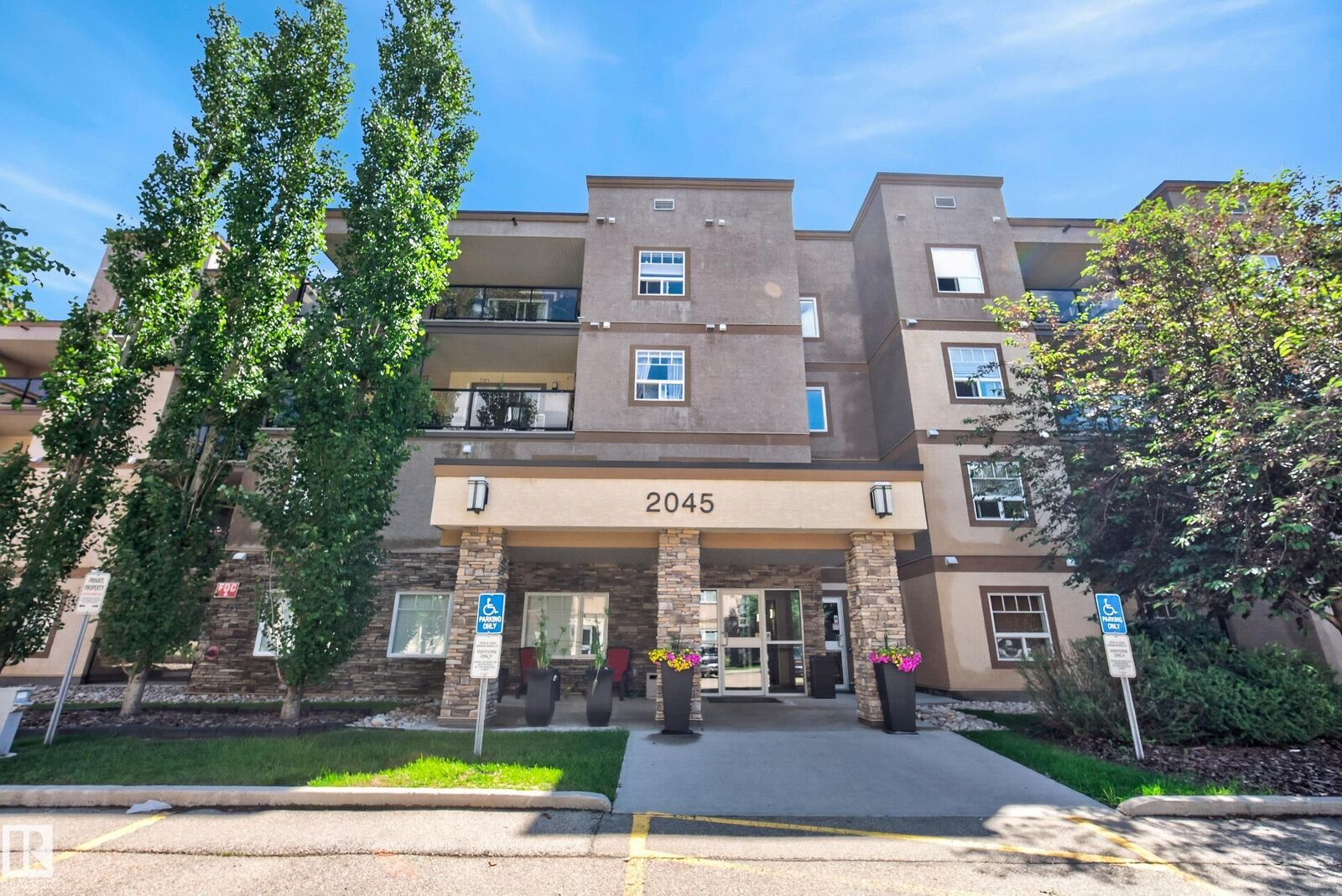 Property Photo: 2045 Grantham Crest NW 215 AB T5T 3X6