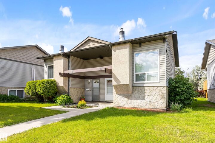 Property Photo: 11 Northwoods Village NW AB T5X 1T2