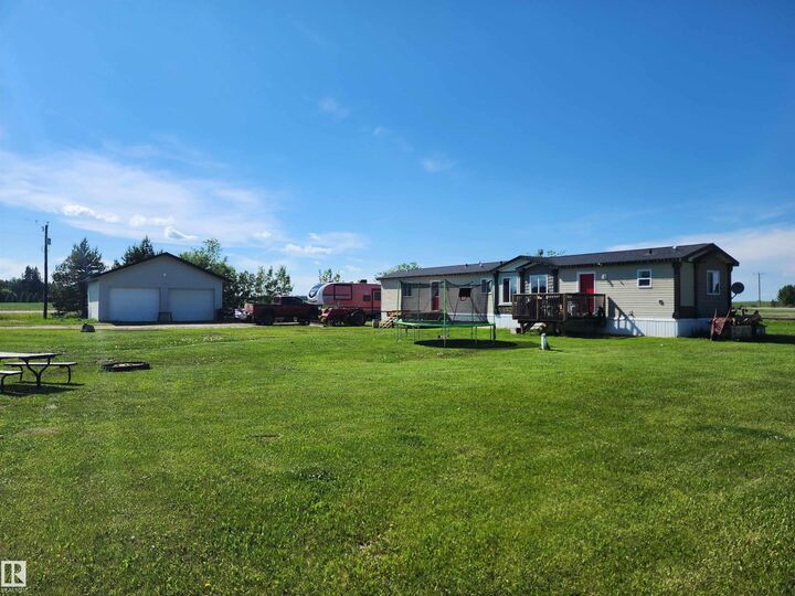 Property Photo:  1232 Twp Road 512  AB T7Y 2N7 