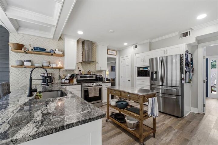 Property Photo:  5841 Brookstone Overlook NW  GA 30101 