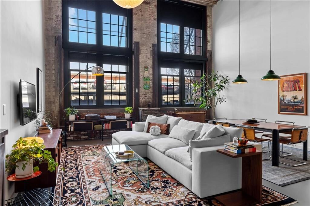 Property Photo:  170 Boulevard SE E111  GA 30312 