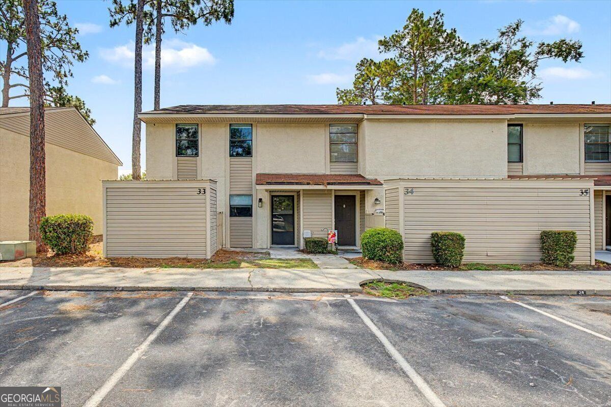 Property Photo:  901 Olmstead Drive Apt 33E  GA 31313 