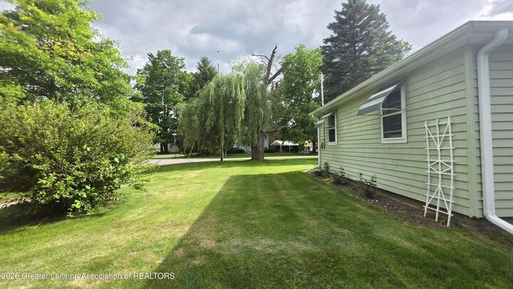 Property Photo: 300 Cherry Street MI 48827