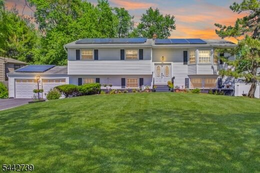 Property Photo:  7 Vauxhall Rd  NJ 08816 