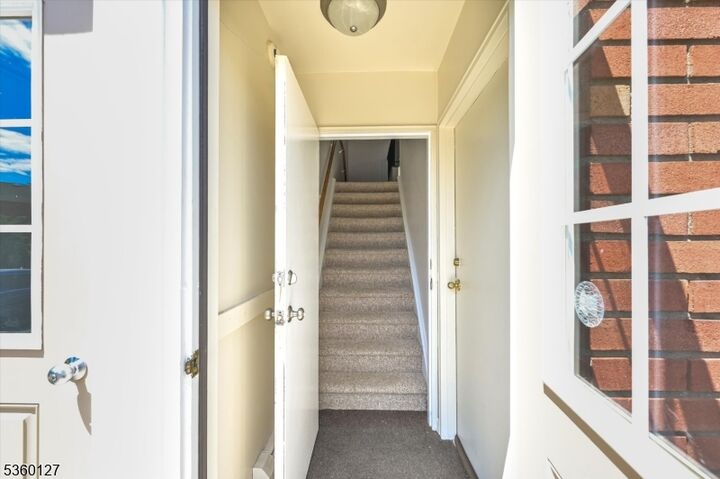 Property Photo:  46 Knox Ter 2A  NJ 07470 