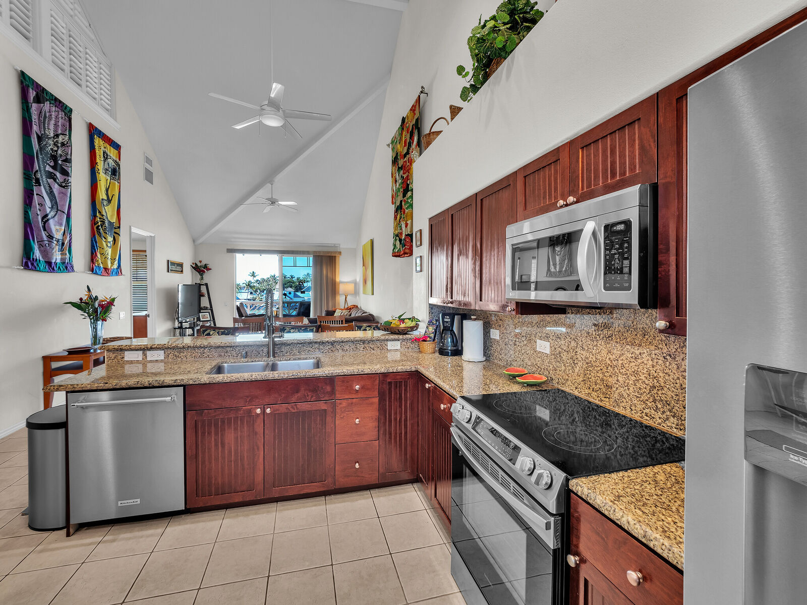 Property Photo:  69-200 Pohakulana Pl N32  HI 96738 