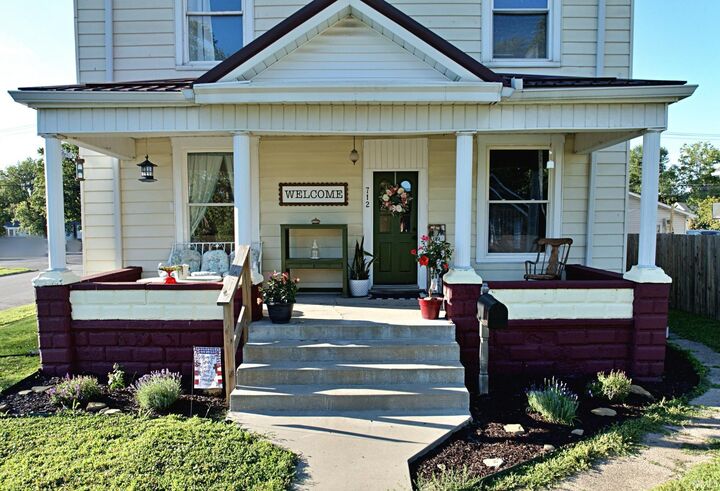 Property Photo: 712 W Main Street IN 47501