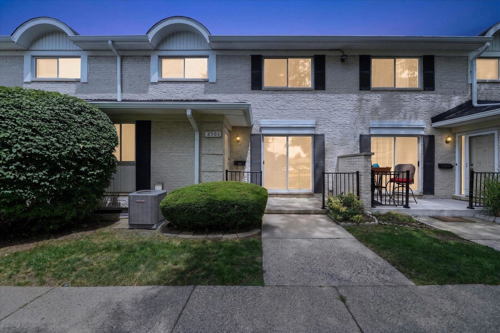 Property Photo:  8503 Winchester Dr Drive  MI 48313 