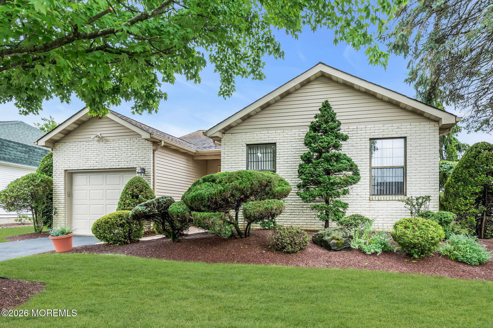 Property Photo:  36 Murray Hill Terrace  NJ 07746 