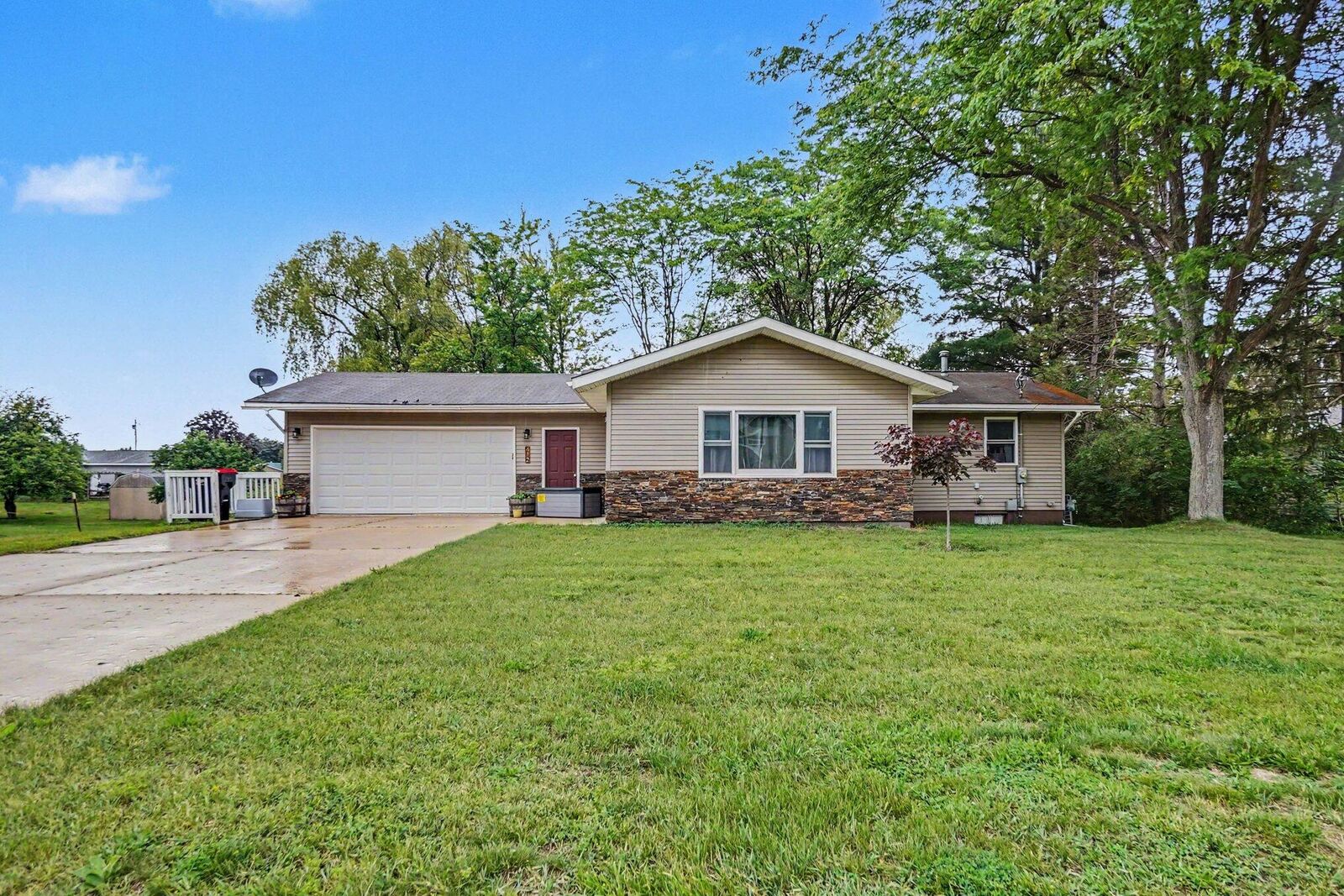 Property Photo:  412 W Church Avenue  MI 49677 