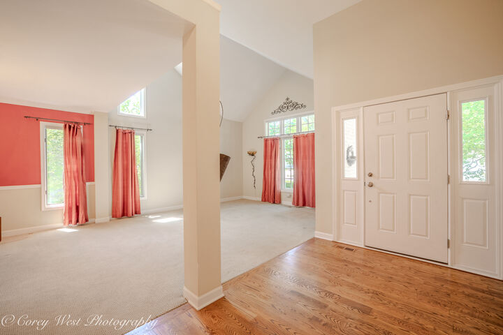 Property Photo: 1644 Derby Drive IL 60510
