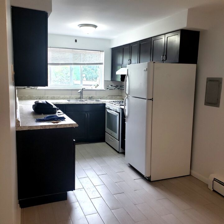 Property Photo: 609 Oakton Street 3D IL 60202