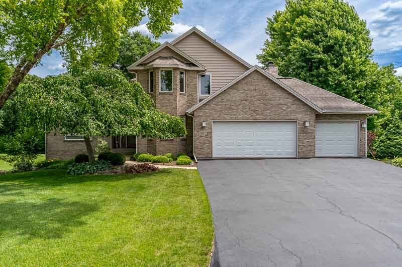 Property Photo: 11307 Ridgecrest Drive IL 61073