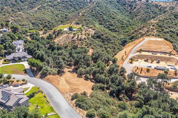 Property Photo:  13582 Oak Mountain Drive  CA 92399 