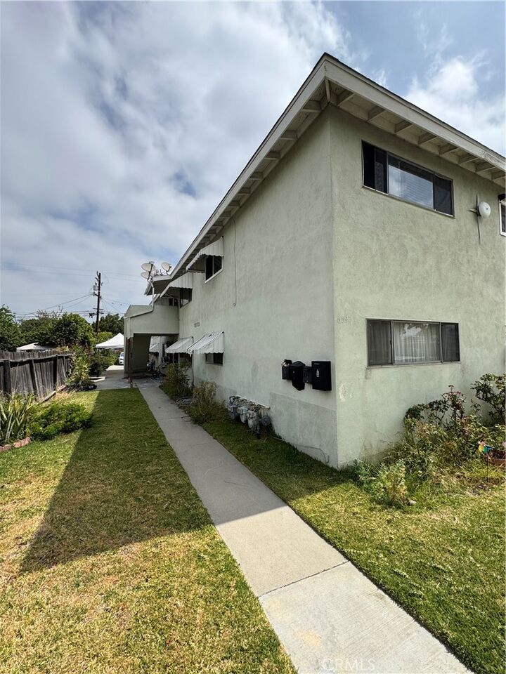 Property Photo: 6547 Fry CA 90201