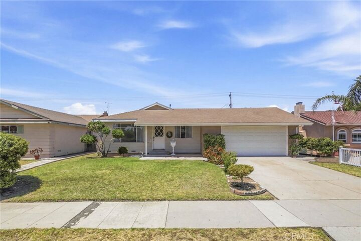 Property Photo:  1343 S Thornburg  CA 93458 