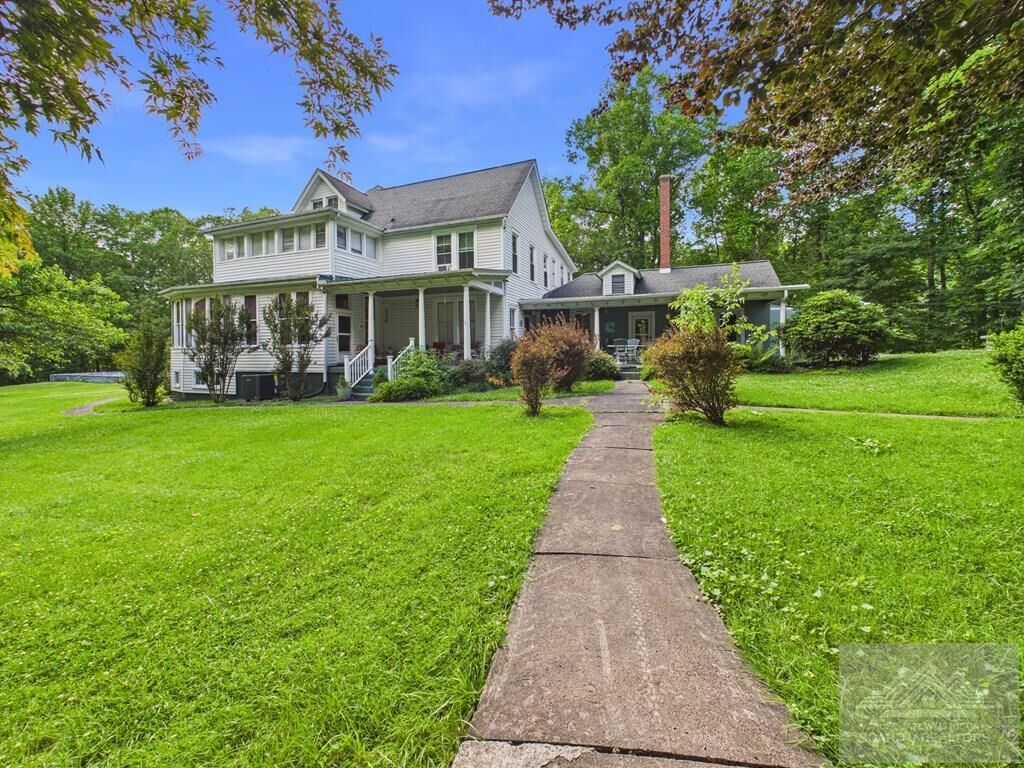 Property Photo: 114 Papaya WV 24861