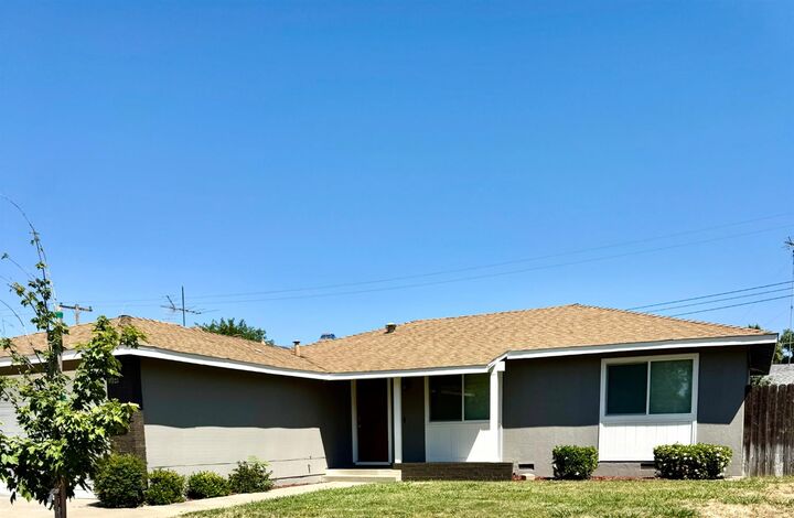 Property Photo:  10723 Campana  CA 95679 