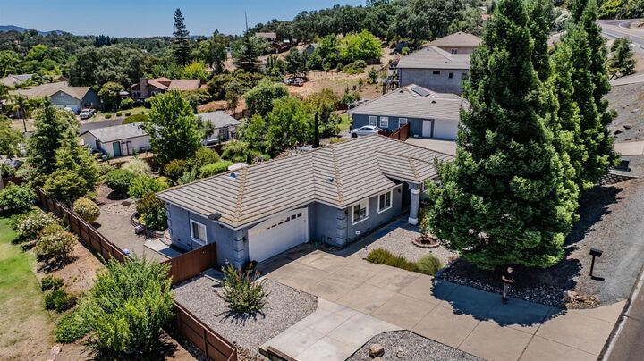 Property Photo:  2031 Hartvickson Lane  CA 95252 
