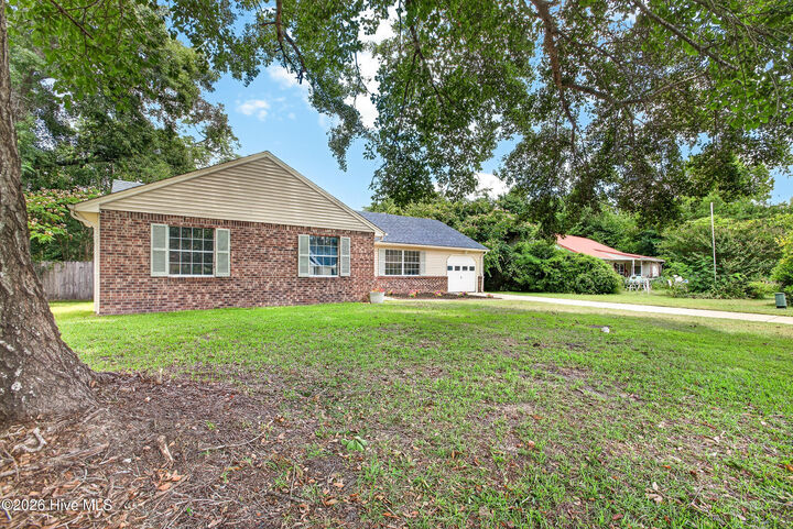 Property Photo:  511 Crissy Drive  NC 28540 
