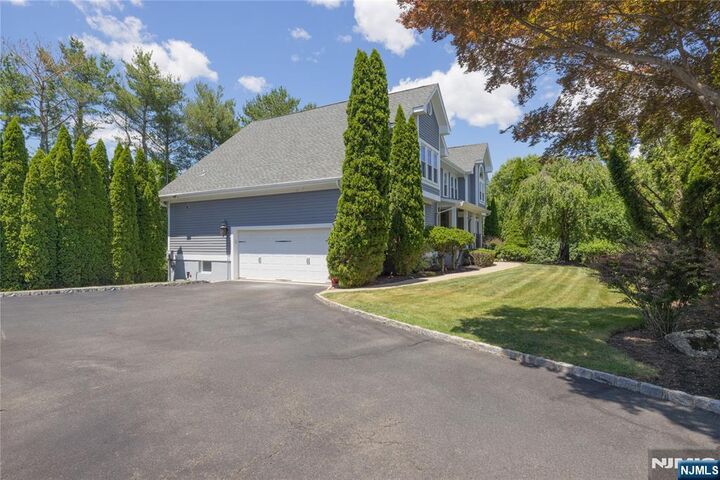 Property Photo:  11 Gates Place  NJ 07470 