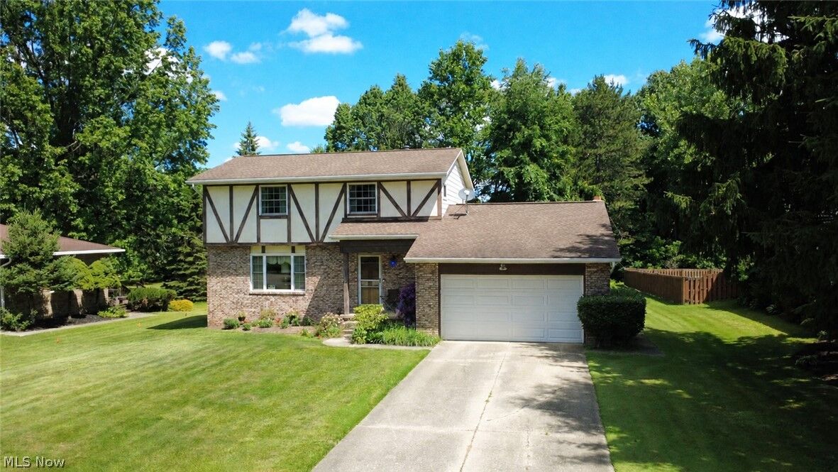 Property Photo:  8893 White Oak Drive  OH 44087 