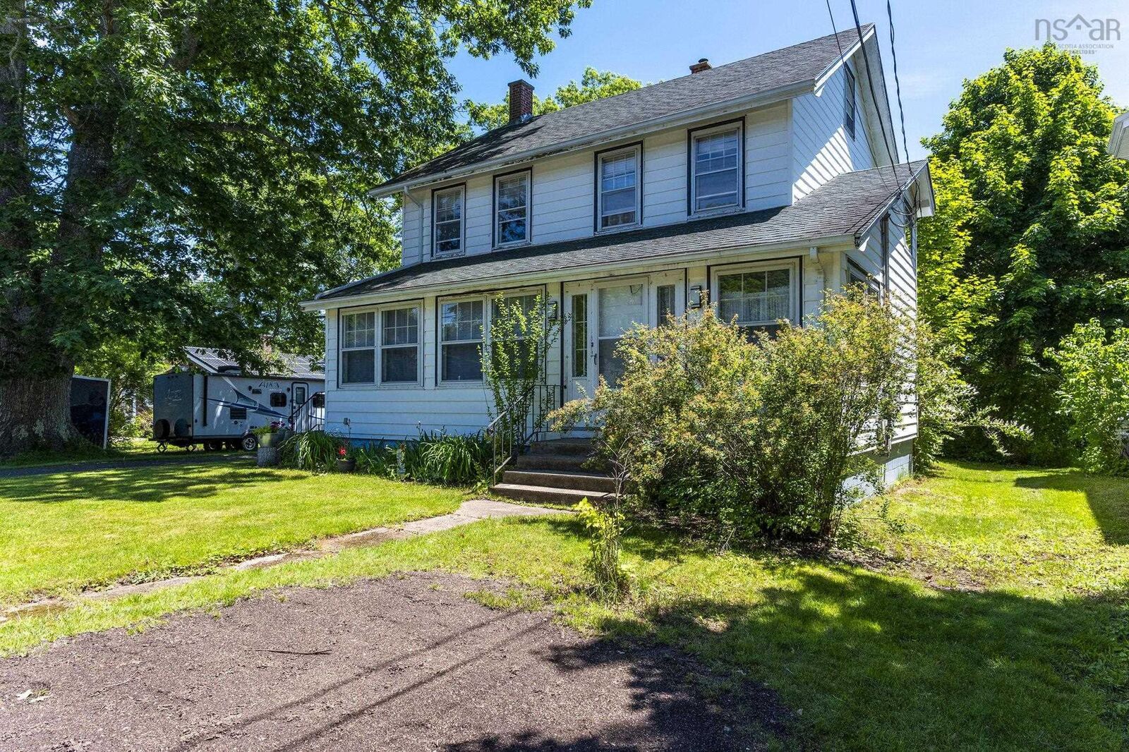 Property Photo:  68 Connaught Avenue  NS B0S 1P0 