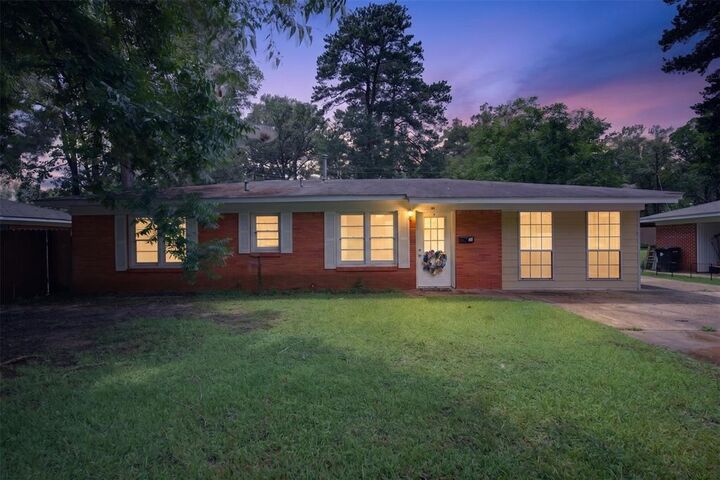 Property Photo: 305 8th Street NE LA 71075