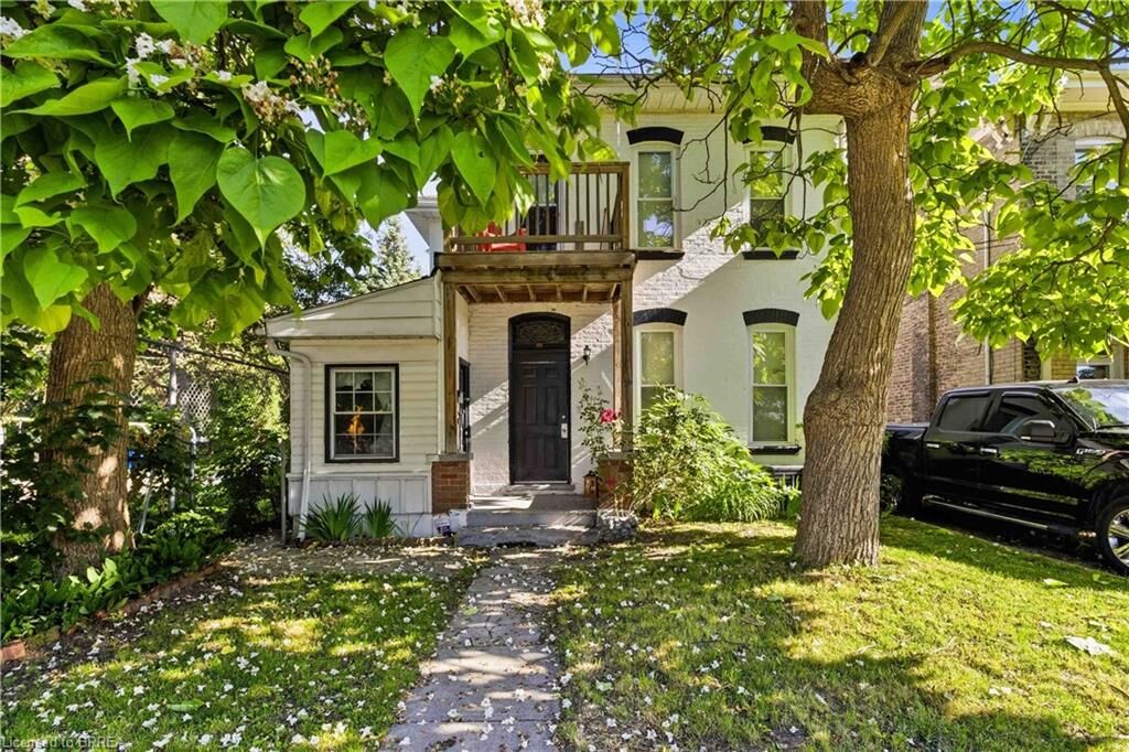 Property Photo:  52 Marlborough Street C  ON N3T 2S2 
