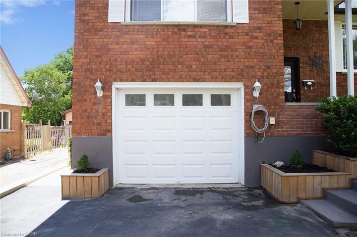 Property Photo: 294 South Drive ON N3Y 1H2