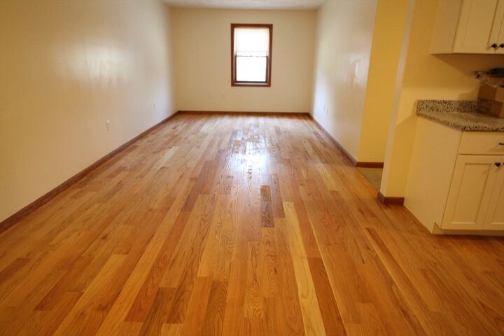 Property Photo:  132 Tyngsboro Road 5  MA 01863 
