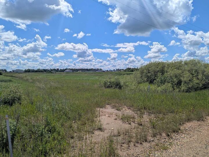 Property Photo: 4401 53 Avenue AB T0B 2L0