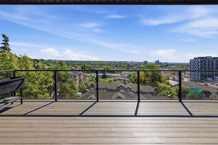 Property Photo:  354 2 Avenue NE 302  AB T2E 0E4 