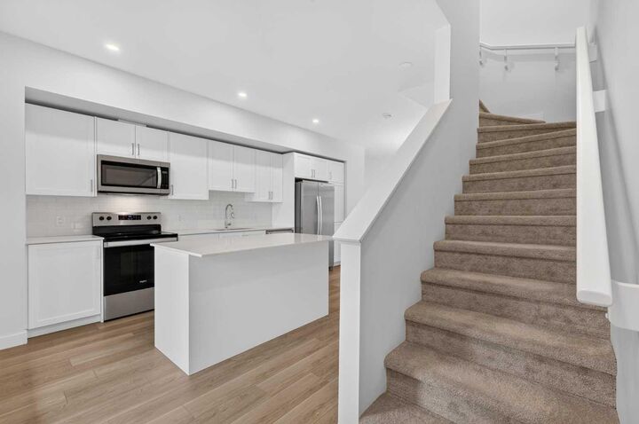 Property Photo: 8554 19 Avenue SE AB T2A 7W8