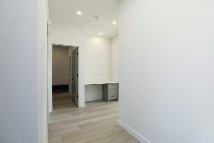 Property Photo:  664 Devonia Road W  AB T1J 5W3 