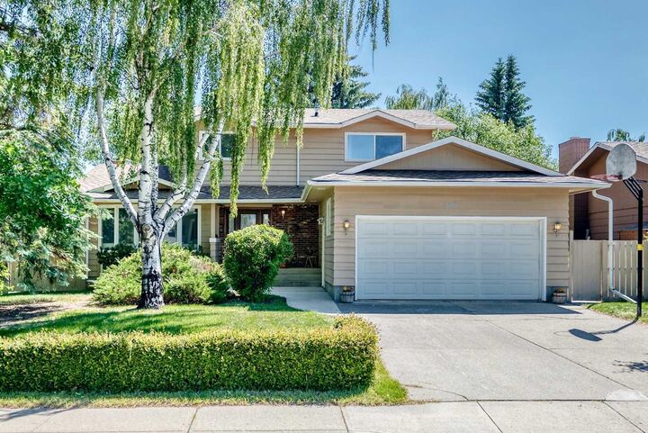 316 Parkland Way SE — photo 1