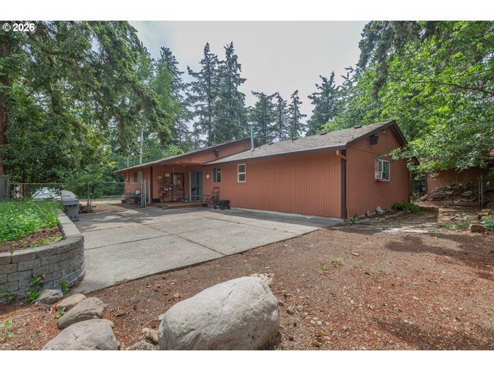 Property Photo:  3021 SE 129th Ave  OR 97236 