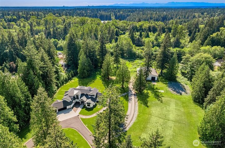 Property Photo:  8551  250th Avenue NE  WA 98053 